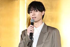 ACEes作間龍斗「無邪気に笑う姿」にドキッ コミュニケーションの秘訣は「相手と同じテンション」 | ENCOUNT